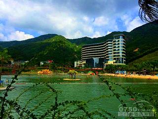 龙泉沙滩泳池