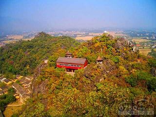 崆峒岩