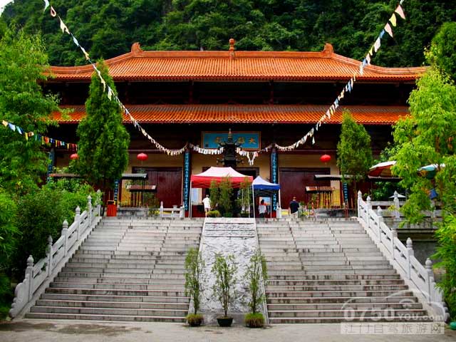 阳朔鉴山寺